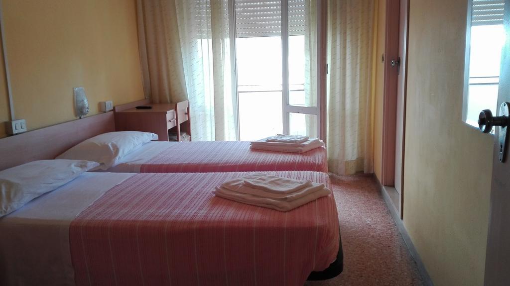 Hotel Ninfea Cervia Exteriör bild