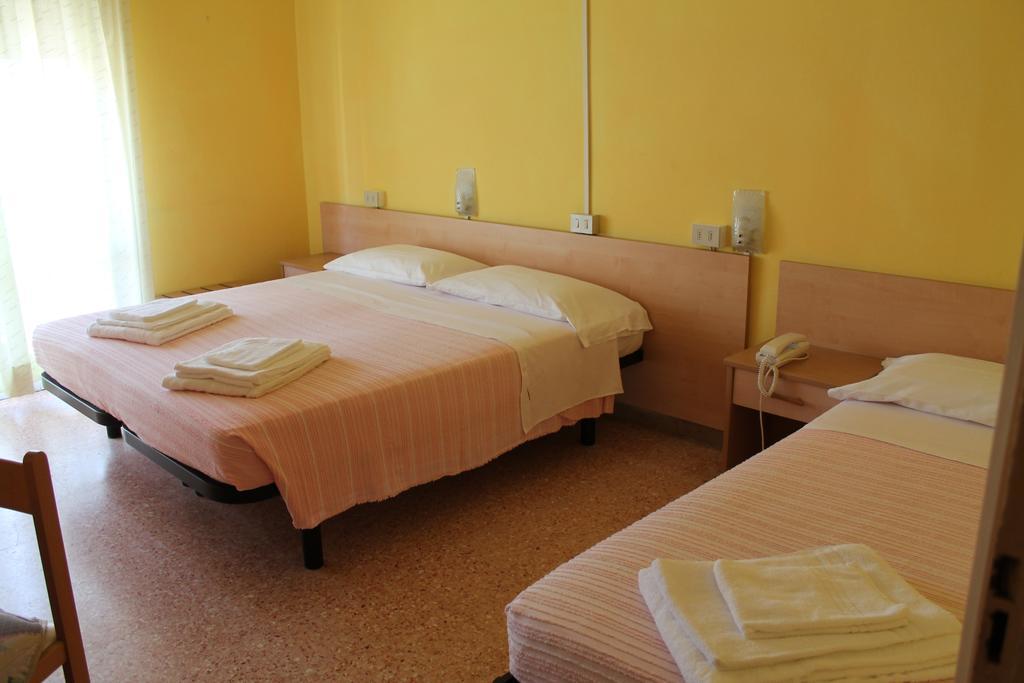 Hotel Ninfea Cervia Exteriör bild