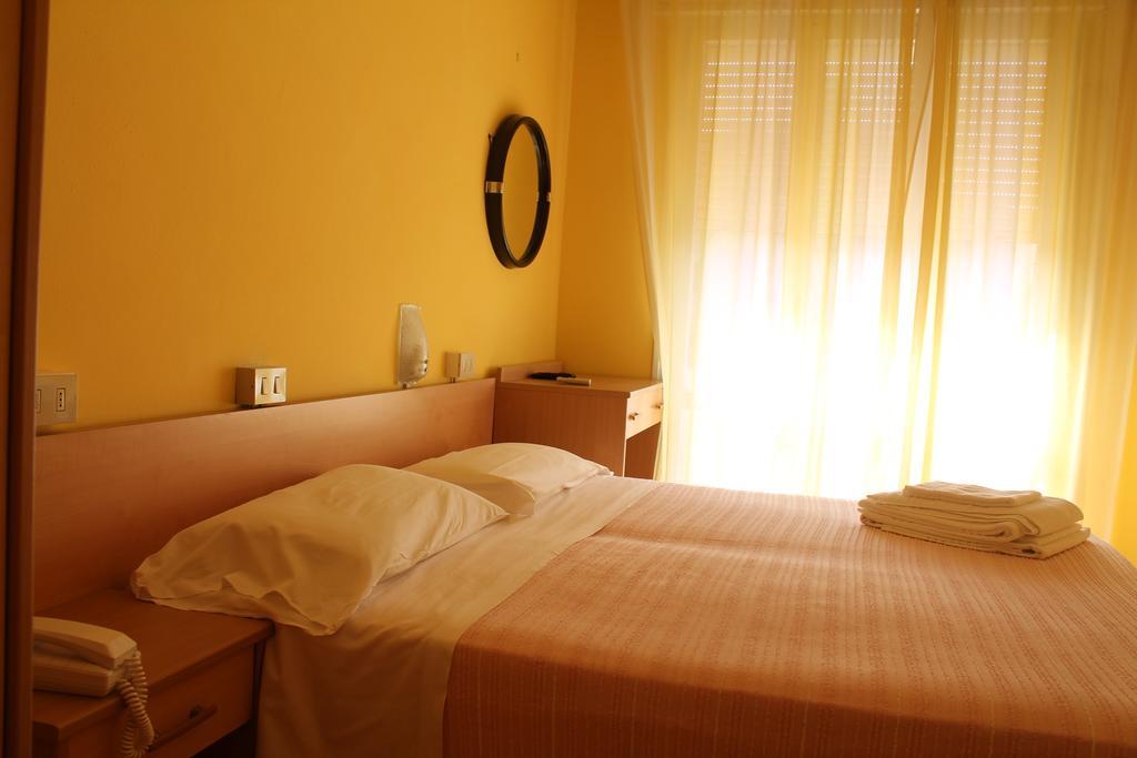 Hotel Ninfea Cervia Exteriör bild