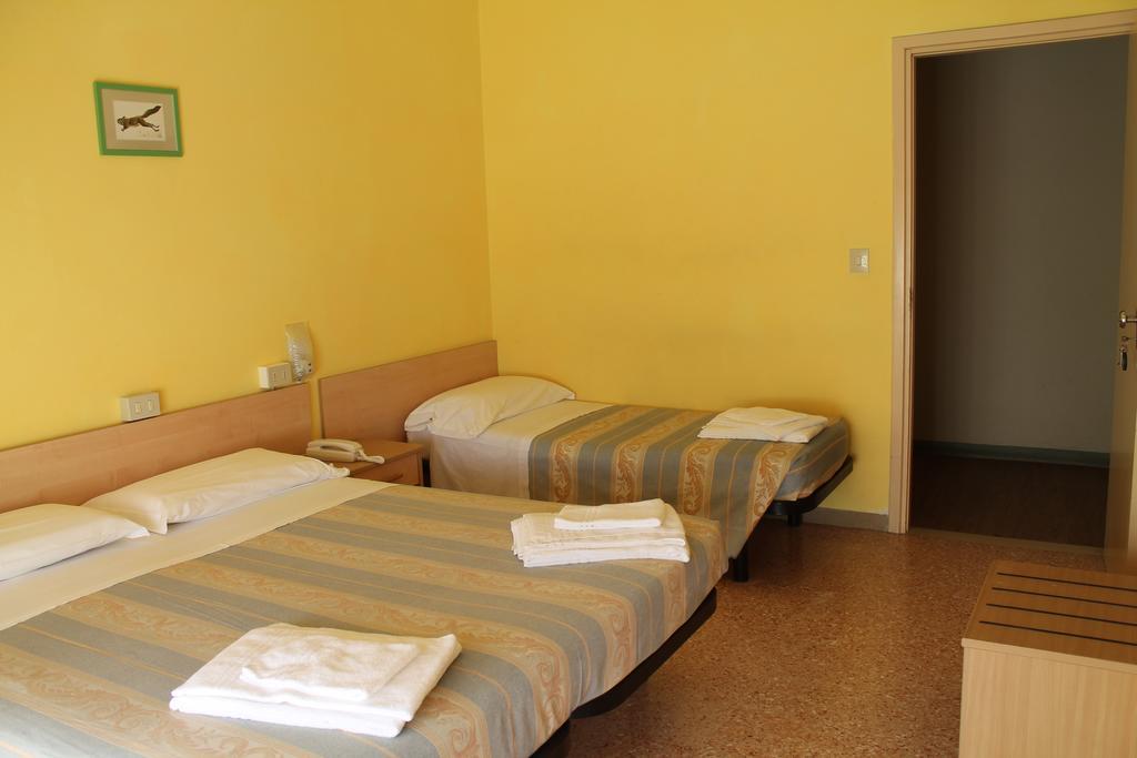Hotel Ninfea Cervia Exteriör bild