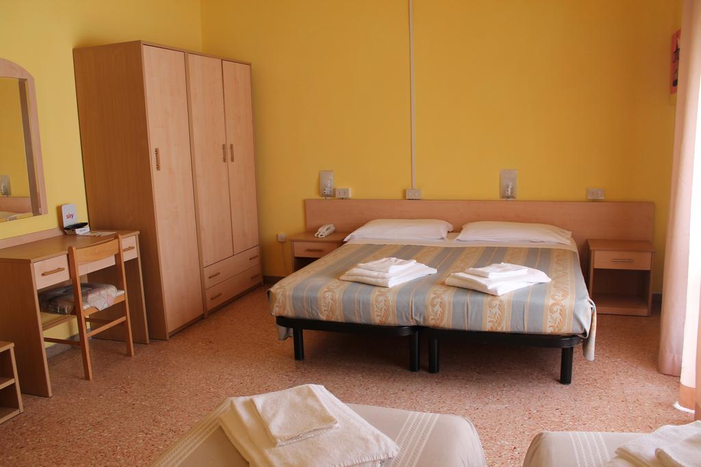 Hotel Ninfea Cervia Exteriör bild