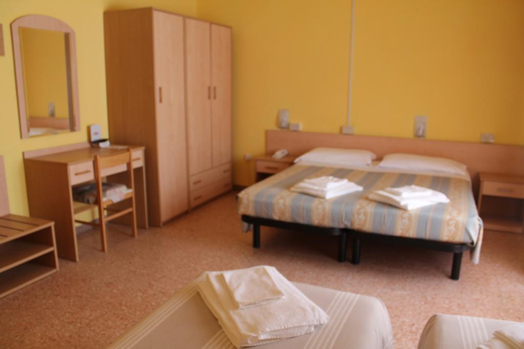Hotel Ninfea Cervia Exteriör bild