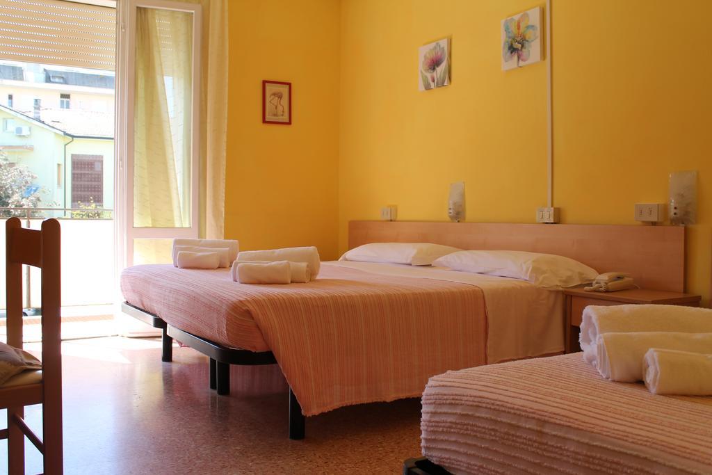 Hotel Ninfea Cervia Exteriör bild