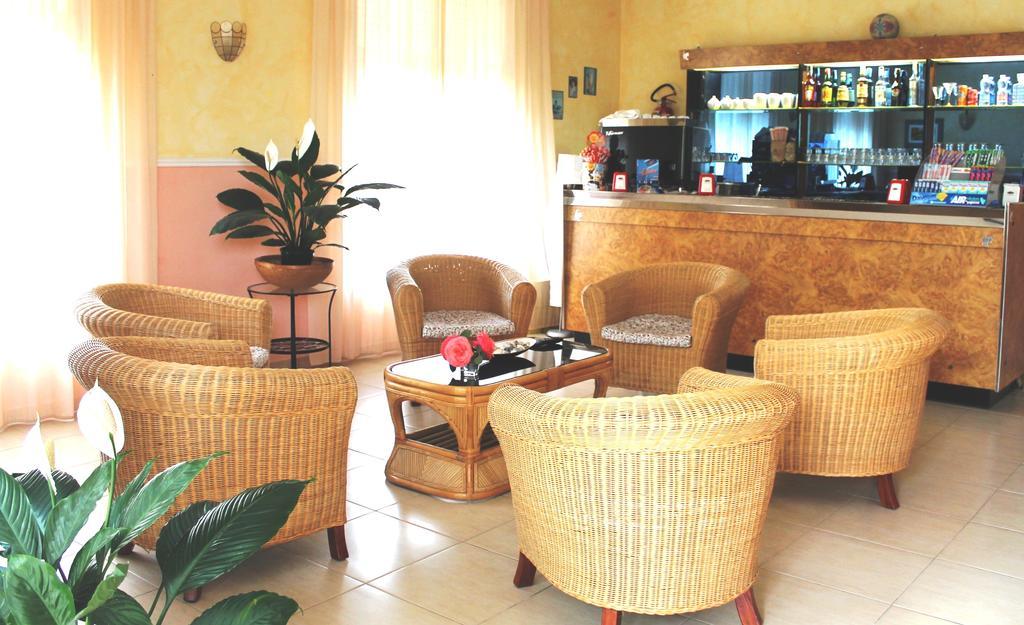 Hotel Ninfea Cervia Exteriör bild