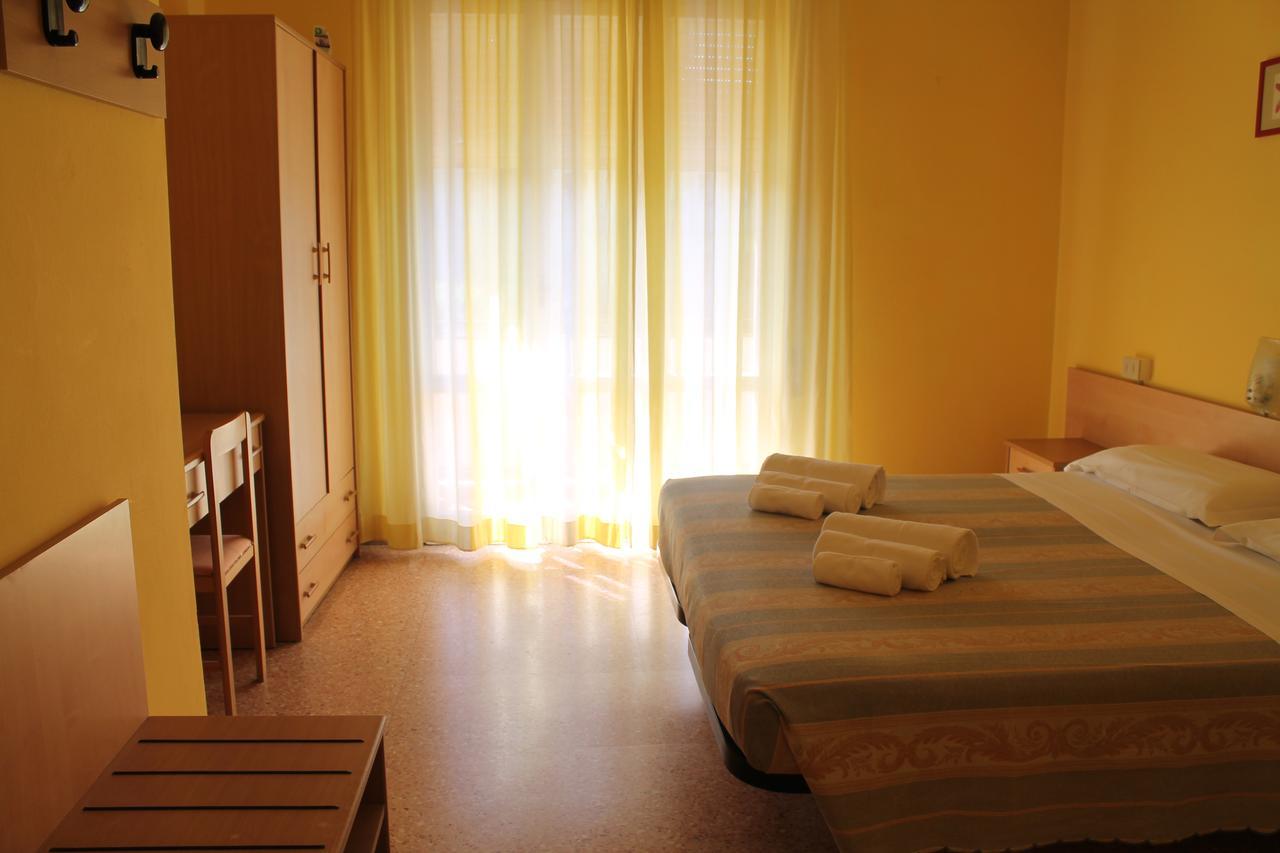Hotel Ninfea Cervia Exteriör bild